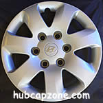 Hyundai Entourage hubcap
