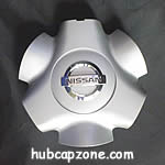 Nissan Pathfinder center cap