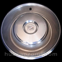 1965 Cadillac Deville, Fleetwood hubcap 15"