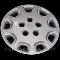 1995-1996 Toyota Camry hubcap 14" #42621-AA010