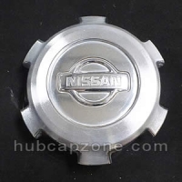 1997-1998 Nissan Pathfinder center cap