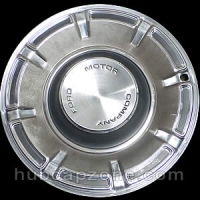 1970-1972 Ford Mercury Maverick hubcap 14"