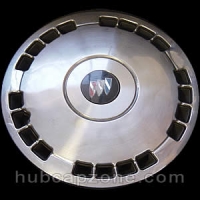 Buick hubcap 20 slot 14" #25522241