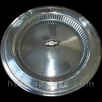 1975 Chevy Chevelle hubcap 15"