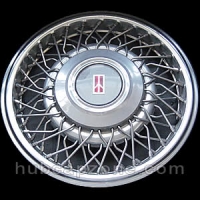 1991-1995 Oldsmobile wire spoke hubcap 15".
