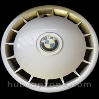 1989-1990 BMW hubcap 15"