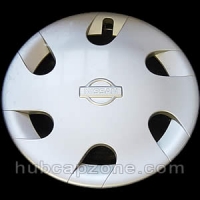 1993-1995 Nissan Quest hubcap 15"