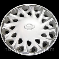1996-1998 Nissan Quest hubcap 15"
