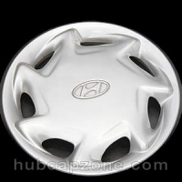 1995-1996 Hyundai Sonata hubcap 14"