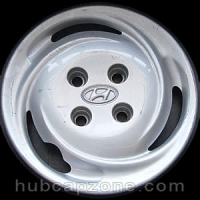 1996-1998 Hyundai Elantra hubcap 14"