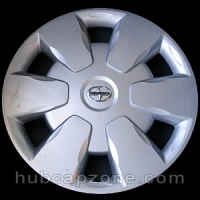 2006 Scion XA, XB hubcap 15" #08402-52827